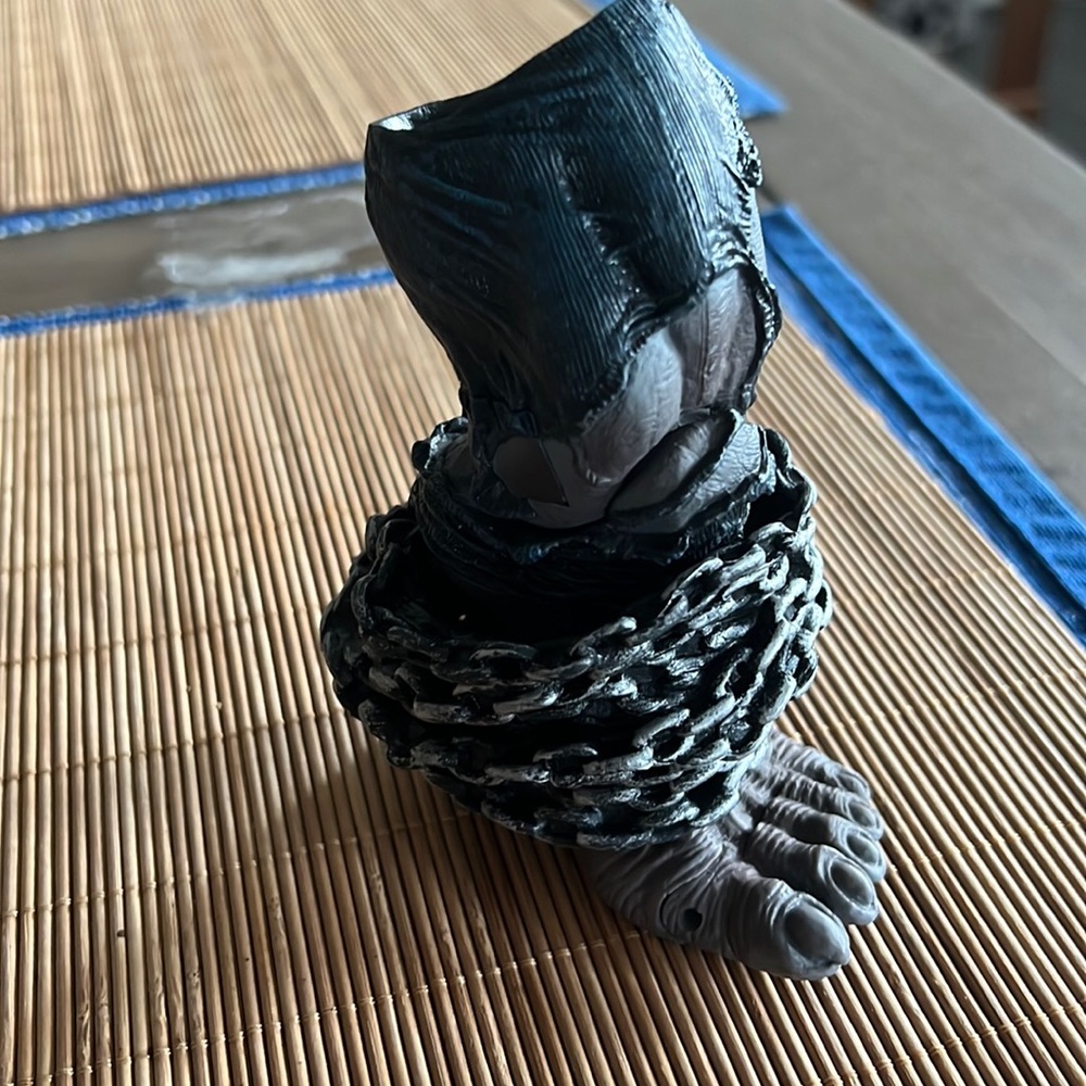 Pit leg